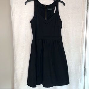 Women’s Black Sleeveless Dress